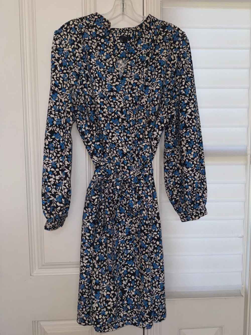 Ann Taylor Black, Blue & White Floral Long-Sleeve Tie-Waist Dress